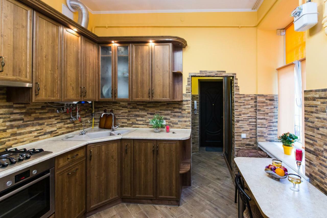 Apartments On Sholom Aleichem Та Ще Варіант Поруч 리비프 외부 사진