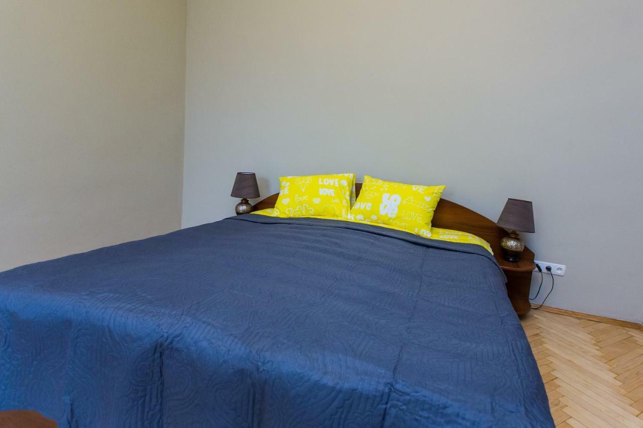 Apartments On Sholom Aleichem Та Ще Варіант Поруч 리비프 외부 사진
