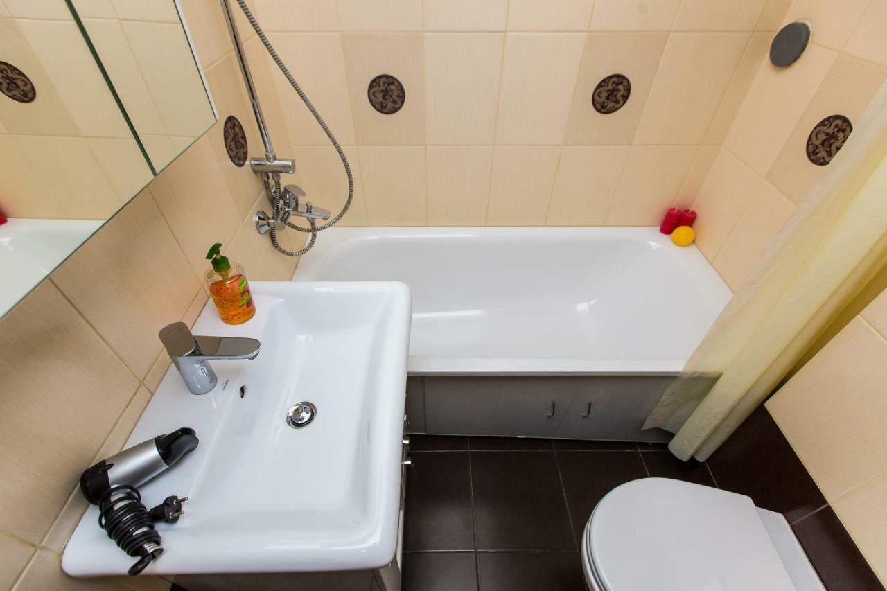 Apartments On Sholom Aleichem Та Ще Варіант Поруч 리비프 외부 사진