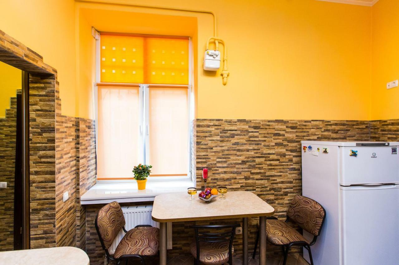 Apartments On Sholom Aleichem Та Ще Варіант Поруч 리비프 외부 사진