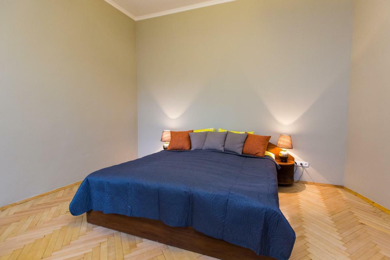 Apartments On Sholom Aleichem Та Ще Варіант Поруч 리비프 외부 사진