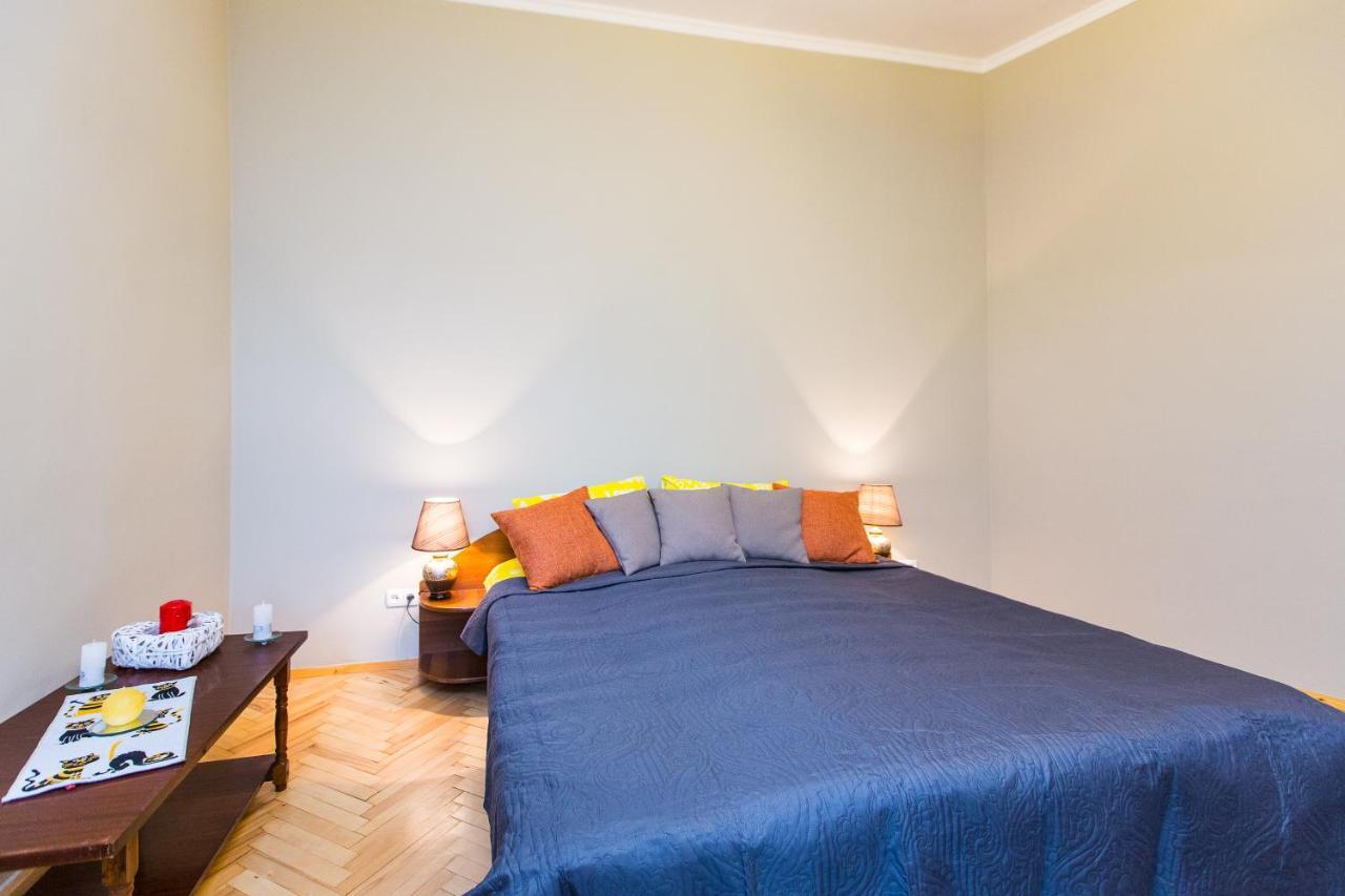 Apartments On Sholom Aleichem Та Ще Варіант Поруч 리비프 외부 사진
